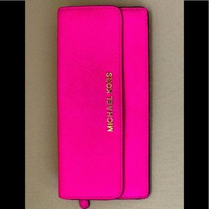Hot pink Michael Kors wallet- EUC